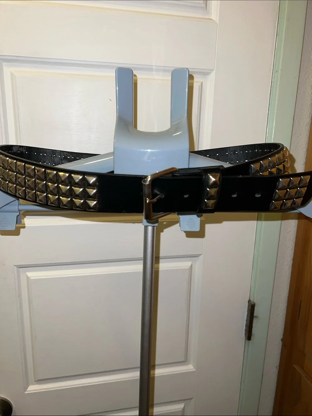 Vintage Hot Topic 3-Row Pyramid Stud Leather Belt Size 36